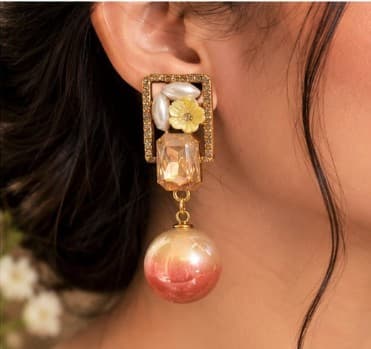 Champagne Rectangle Peach Pearl Drops