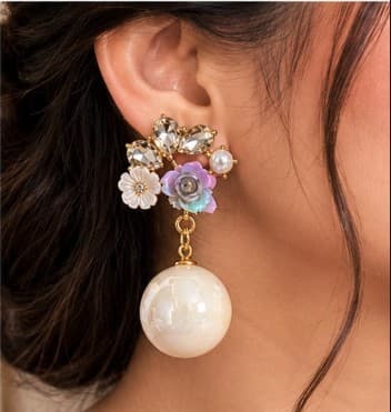 Pastel Floral Cream Pearl Drops